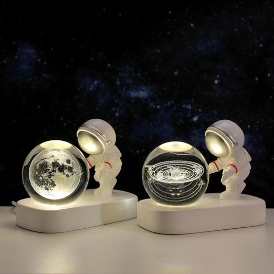 Astronaut Starry Sky Crystal Ball Night Light